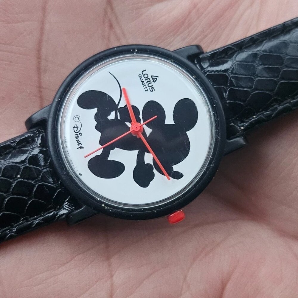 Vintage Lorus Disney Wristwatch Minnie Mouse Analog Quartz Wrist Watch